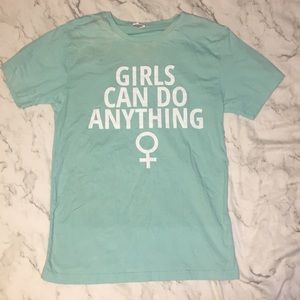 GIRLS CAN DO ANYTHING🚺 T-Shirt